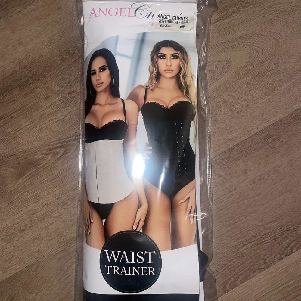 Angel Curves Waist Trainer in Black